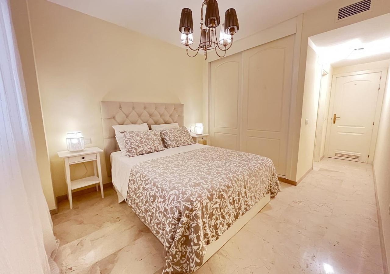 Apartamento Primera Linea Estepona By Isa Hoteles Exteriör bild